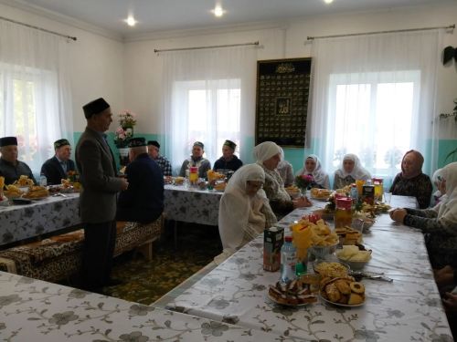Каратмән мәчетендә Өлкәннәр көне уңаеннан күркәм чара узды