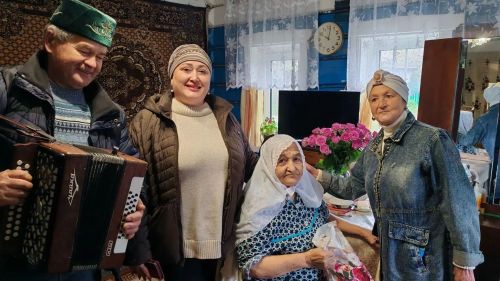 Олы Шырдан авылында кадерле өлкәннәребезне бәйрәм белән котладылар