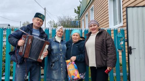 Олы Шырдан авылында кадерле өлкәннәребезне бәйрәм белән котладылар