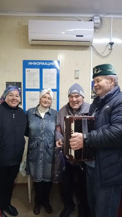 Олы Шырдан авылында кадерле өлкәннәребезне бәйрәм белән котладылар
