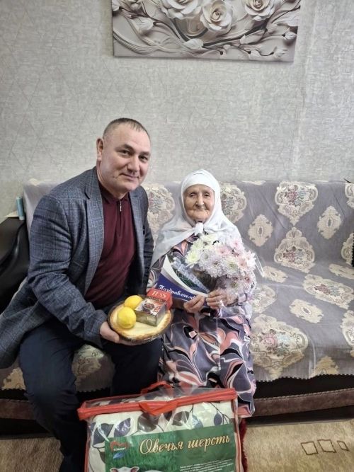 Норлат авылында гомер кичерүче Дамирә Талип кызы Бикмуллина 90 яшьлек юбилеен билгеләде