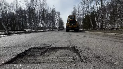 Яшел Үзәндә юлдагы чокырларны ямау эшләре башланды