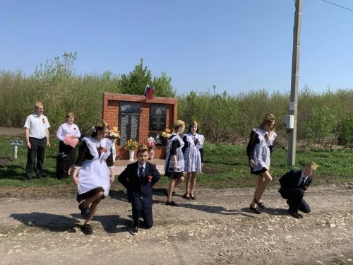 Кири авылында Җиңү митингы узды