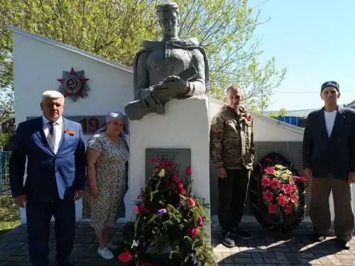 Районыбызның Зур Өтәк авылында Бөек Җиңүнең 81 еллыгына багышланган митинг узды