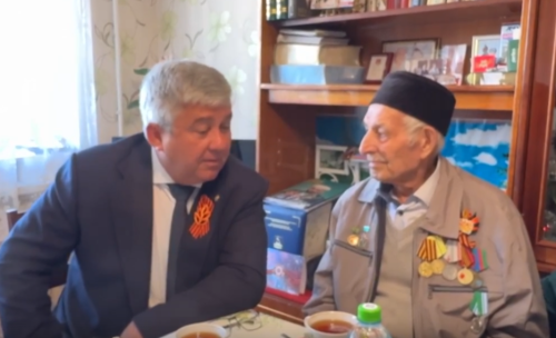 Ленинград блокадасын кичкән батыр ветераныбызны хөрмәтләделәр
