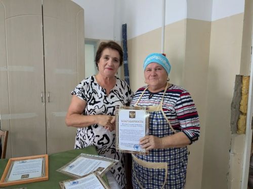«Өмет» волонтерлар штабы оешма ветераны Гөлсинә Йосыповага күпьеллык намуслы хезмәте өчен чиксез рәхмәтен белдерә