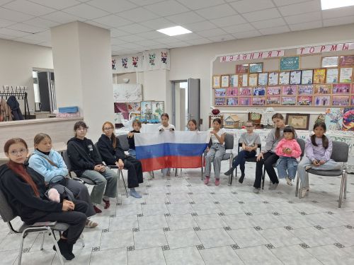 Мулла Иле мәдәният йорты Россия флагы көнен билгеләп үтте