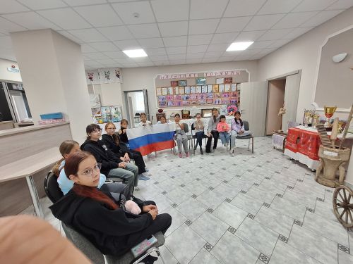 Мулла Иле мәдәният йорты Россия флагы көнен билгеләп үтте