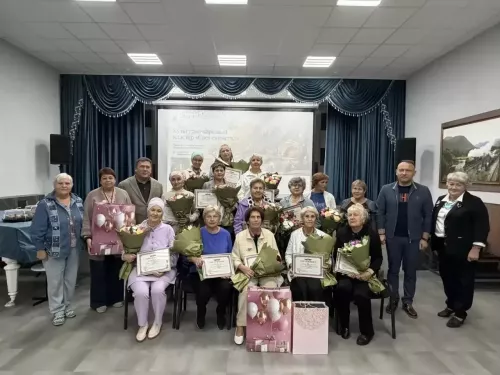 Васильево бистәсендә «Бердәмлек» штабы волонтёрларына бүләкләр тапшырдылар