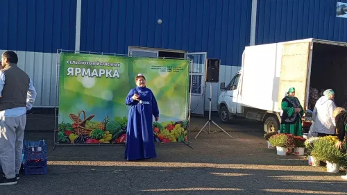 Яңа Турада авыл хуҗалыгы ярминкәсе бәйрәм концерты белән ямьләнде