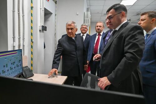 Рәис Яшел Үзәндә беренче катнаш суыткыч агентлы компрессорларны җибәрүгә старт бирде