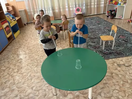 Тәрбиячеләр көне белән!