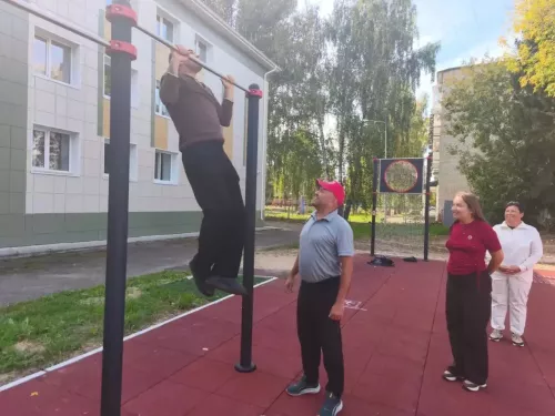 Күз курка, кул эшли: интернат хезмәткәрләре ГТО тапшырды