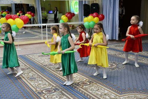 Рифкать Миңнеханов "Йолдызлык" балалар бакчасында кунакта