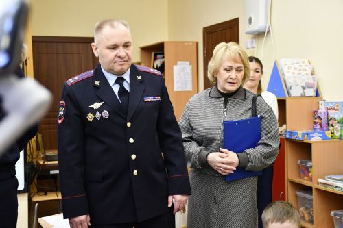 Рифкать Миңнеханов "Йолдызлык" балалар бакчасында кунакта