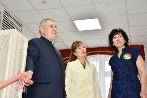 Рифкать Миңнеханов "Йолдызлык" балалар бакчасында кунакта