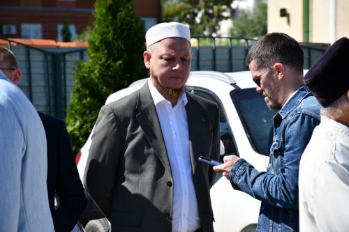 Диварлар түгел, шәхесләр төзелә