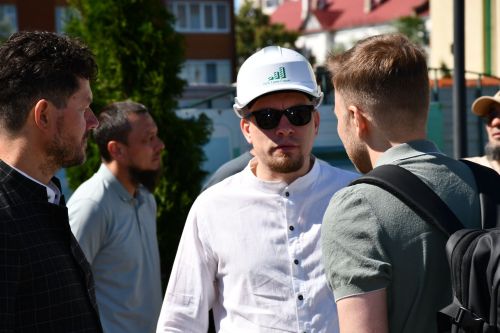 Диварлар түгел, шәхесләр төзелә