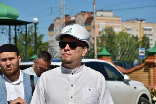 Диварлар түгел, шәхесләр төзелә