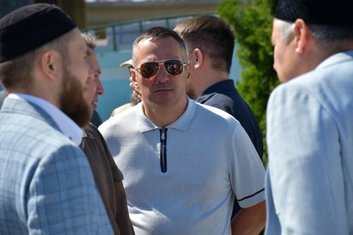 Диварлар түгел, шәхесләр төзелә
