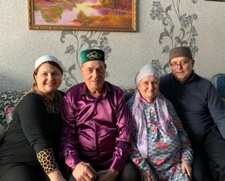 «Бер көндә өч Сабан туенда батыр калдым» Яшел Үзәндә яшәүче 84 яшьлек Мансур Сәлахов спортны ташламый