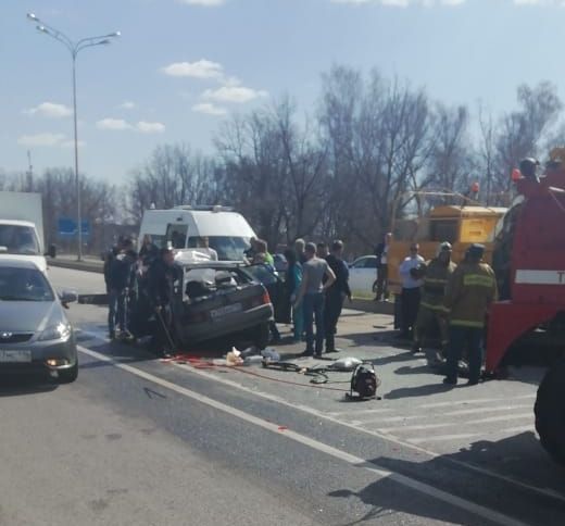 Яшел Үзән районындагы авариядә җиңел автомобильнең йөртүчесе һәм ике пассажиры имгәнгән