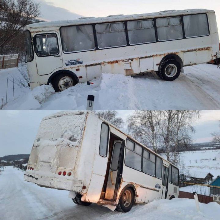 Татарстанда пассажирлар белән автобус  трассада кюветка оча