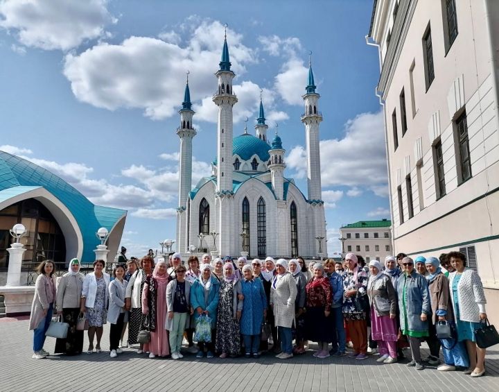 Махсус хәрби операциядә катнашучыларның әниләре экскурсиядә