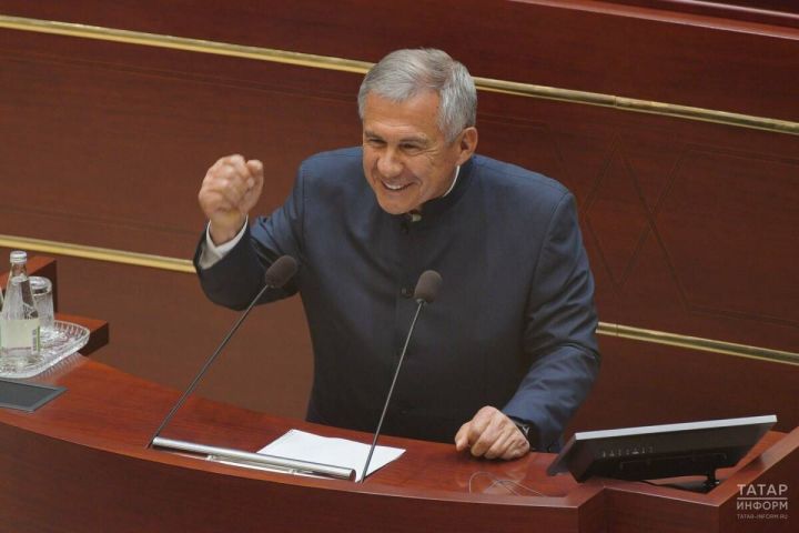 Миннехановтан сайлауларда катнашуын сорадылар: «Сез – безнең төп яклаучы»