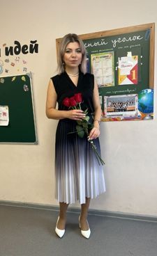 Эльвира Якупова: «Мин татар мәктәбендә татар баласына белем бирәм, бу мөһим эш»