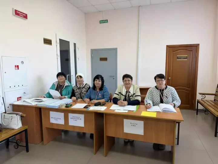 Олы Яке җирлегенең 1548 сайлау участогында сайлау оешкан төстә бара
