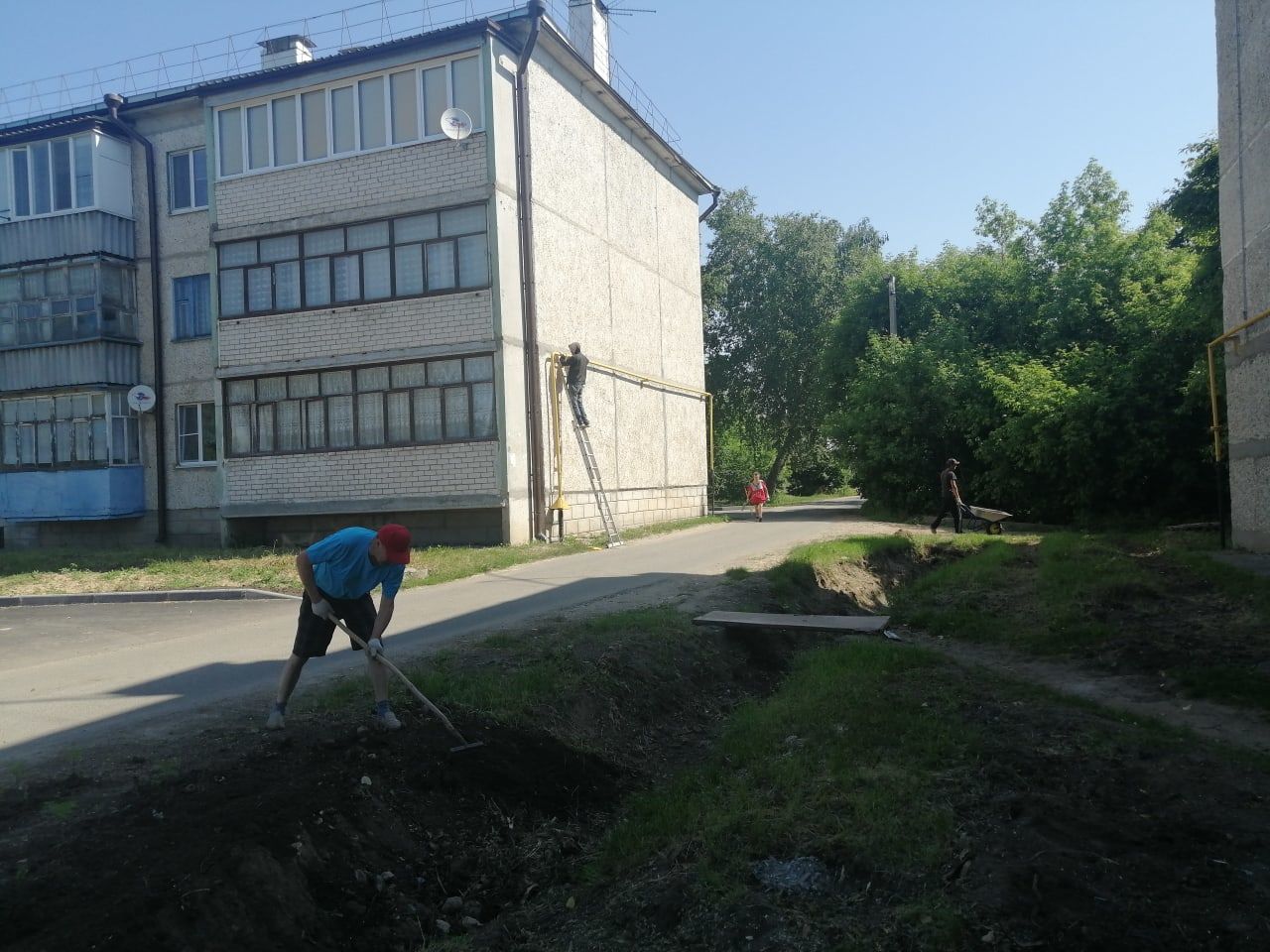 Васильевода "Безнең ишегалды өмәсе" узды