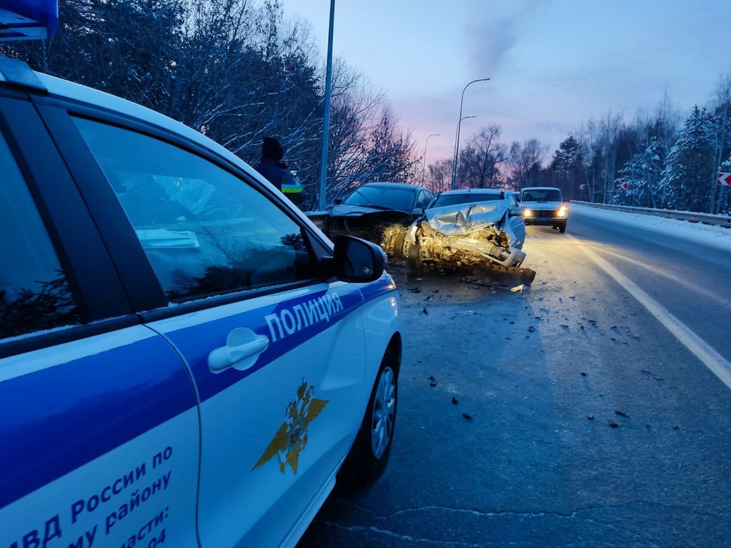 Васильево бистәсендә күпердә җиңел автомобильләр катнашында юл һәлакәте булган