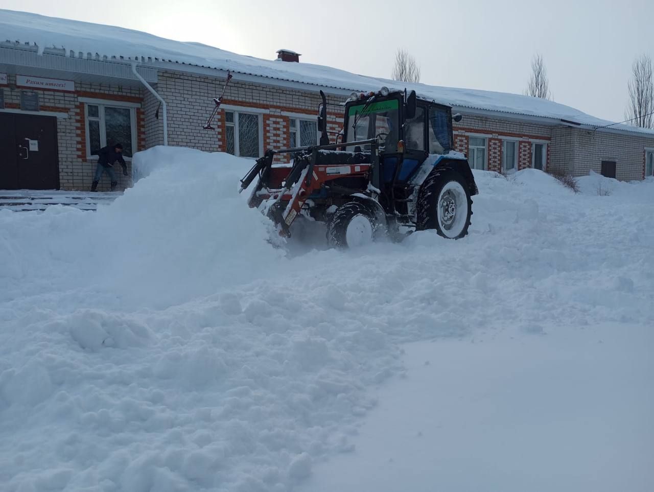 Кар яуды, иште, туздырды