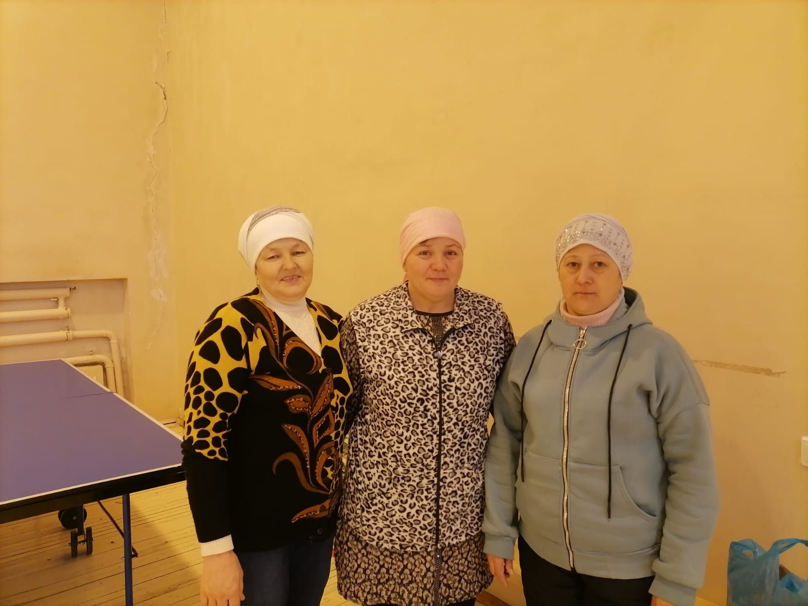 Норлатның фронтка ярдәм штабында эш кайнап тора