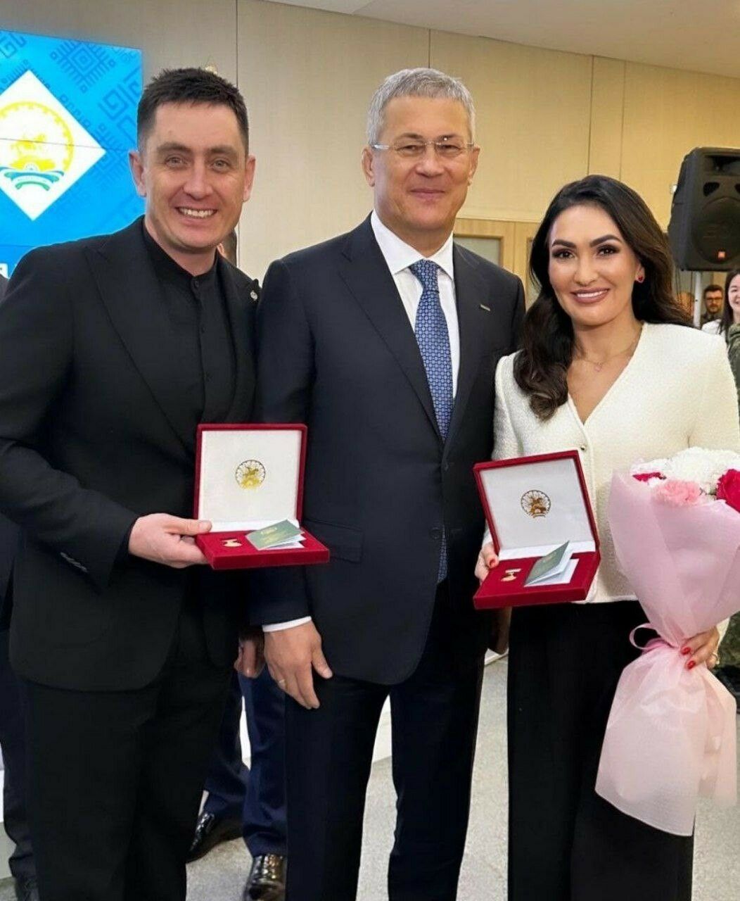 Зинира һәм Ризат Рамазановлар шатлыклары белән уртаклаша