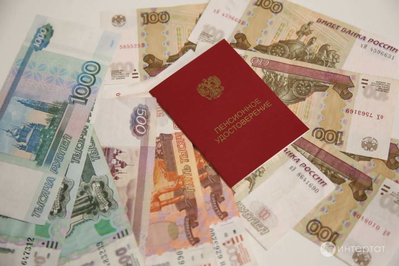 Декабрьдә кайбер пенсионерлар 2 тапкыр пенсия алачак