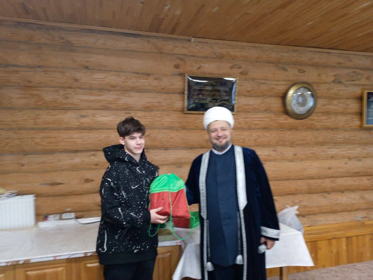 «Тынычлык» мәчетендә хәрби операция зонасында катнашучы хәрби хезмәткәрләрнең гаиләләре белән очрашу узды
