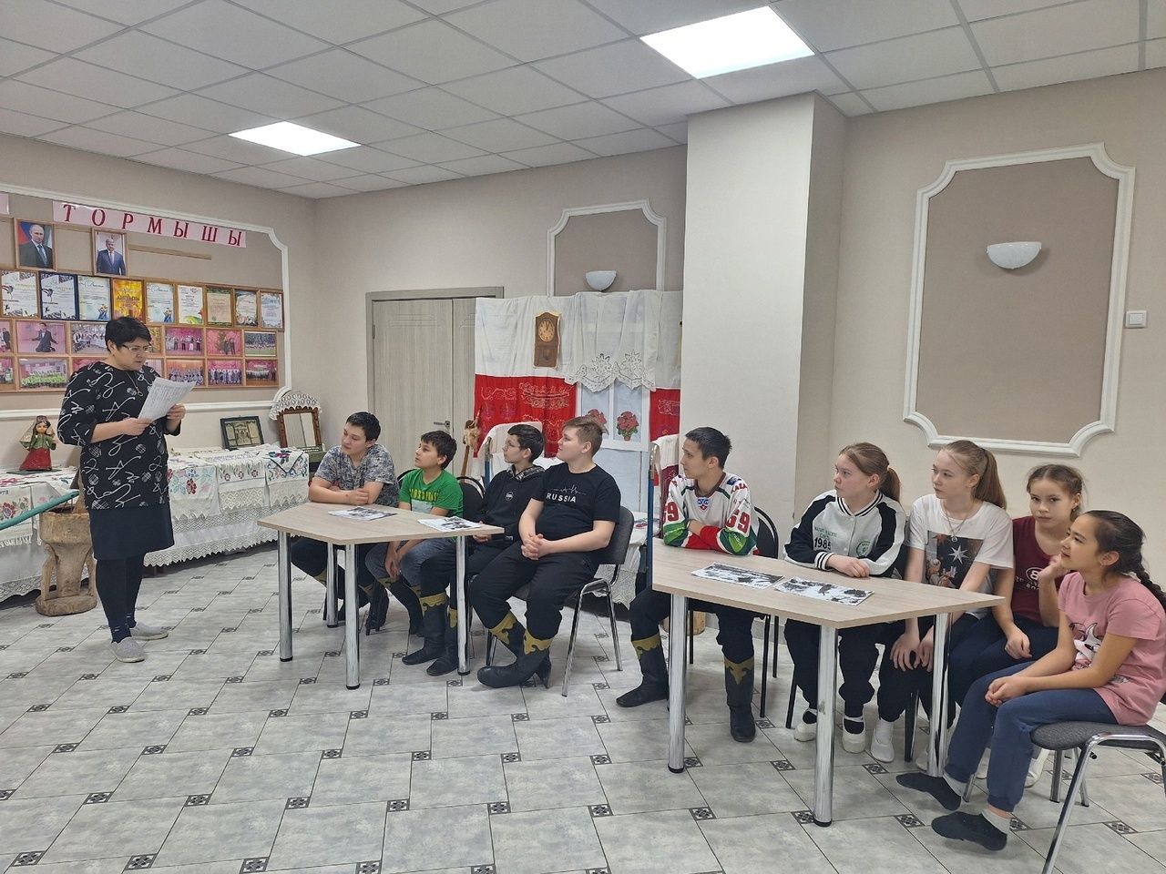 2 февраль көнне Мулла Иле мәдәният йортында, яшүсмерләр өчен Сталинград сугышына багышланган «Сталинградның кайнар кары» дигән чара үткәрелде