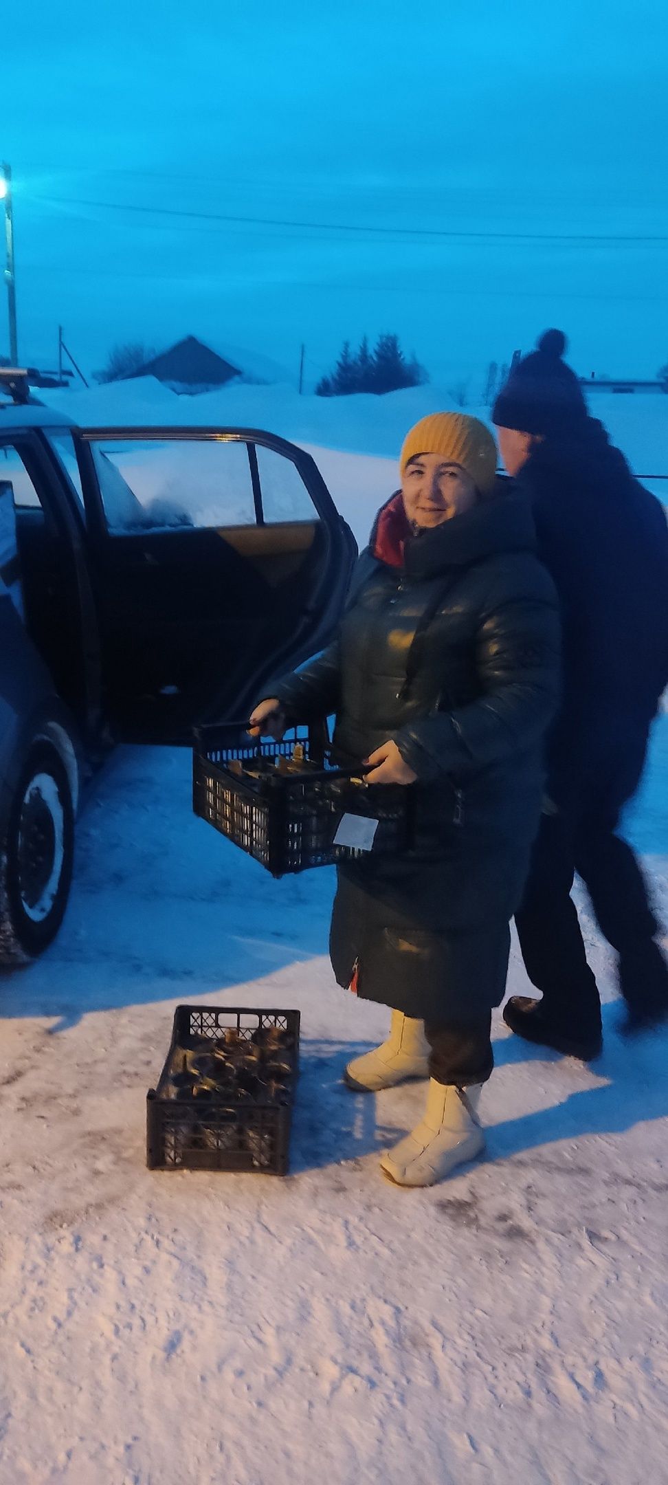 Олы яке авылыннан махсус хәрби операциядә катнашучы егетләребезгә, авыл халкы белән берлектә җыелган, чираттагы гуманитар ярдәм җибәрелде