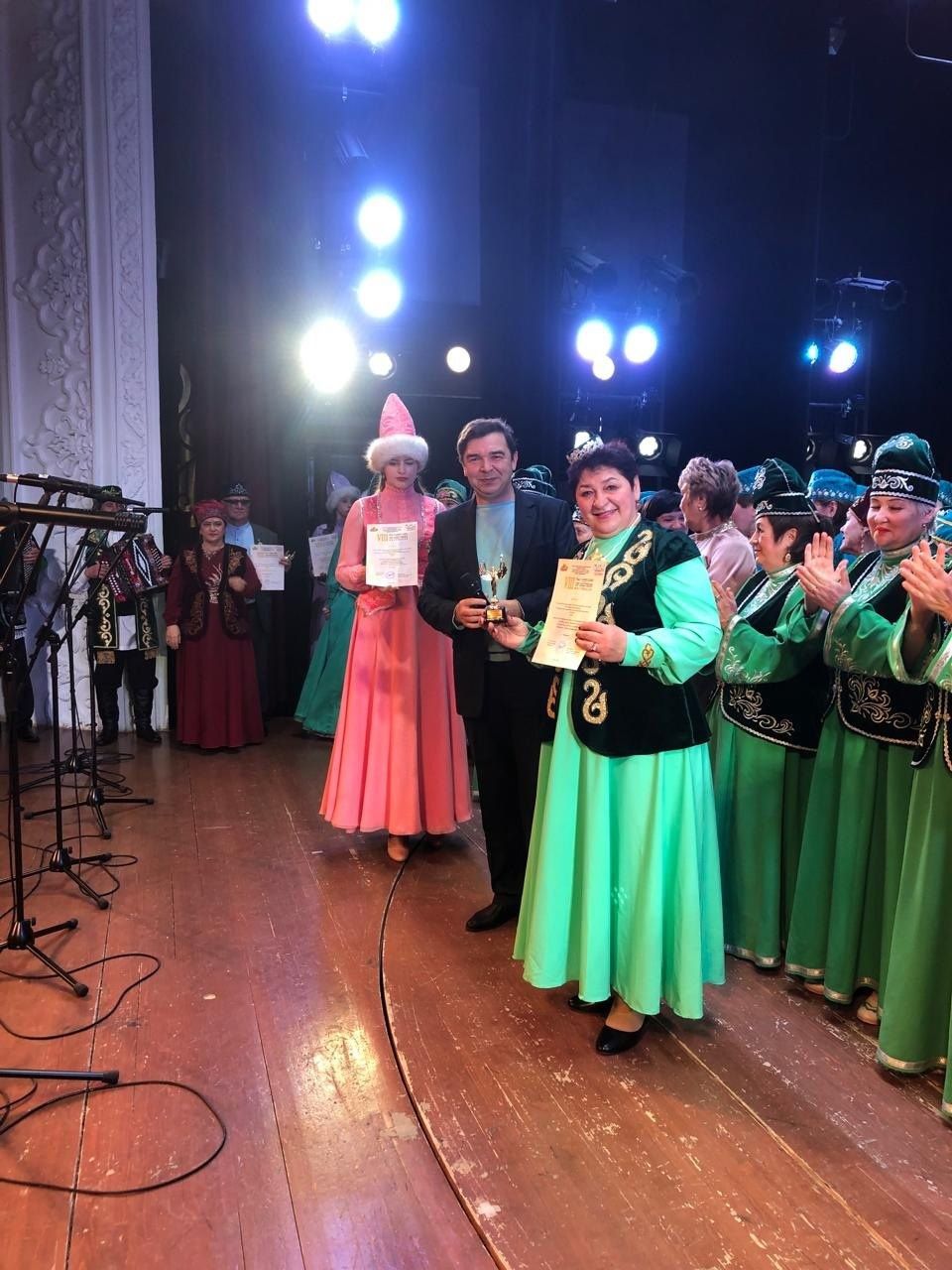 «Өммегөлсем» ансамбле, Рәис Сафиуллин исемендәге ачык татар халык җыр һәм музыка сәнгате фестивалендә катнашып, лауреат исеменә лаек булган