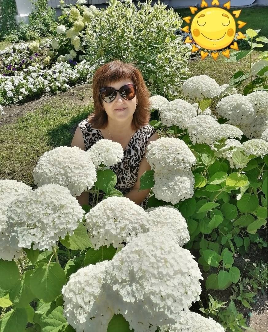 Бүген редакциябездә зур бәйрәм – бүлек мөдире, журналистыбыз Гөлнара Вәлиева күркәм юбилеен билгеләп үтә