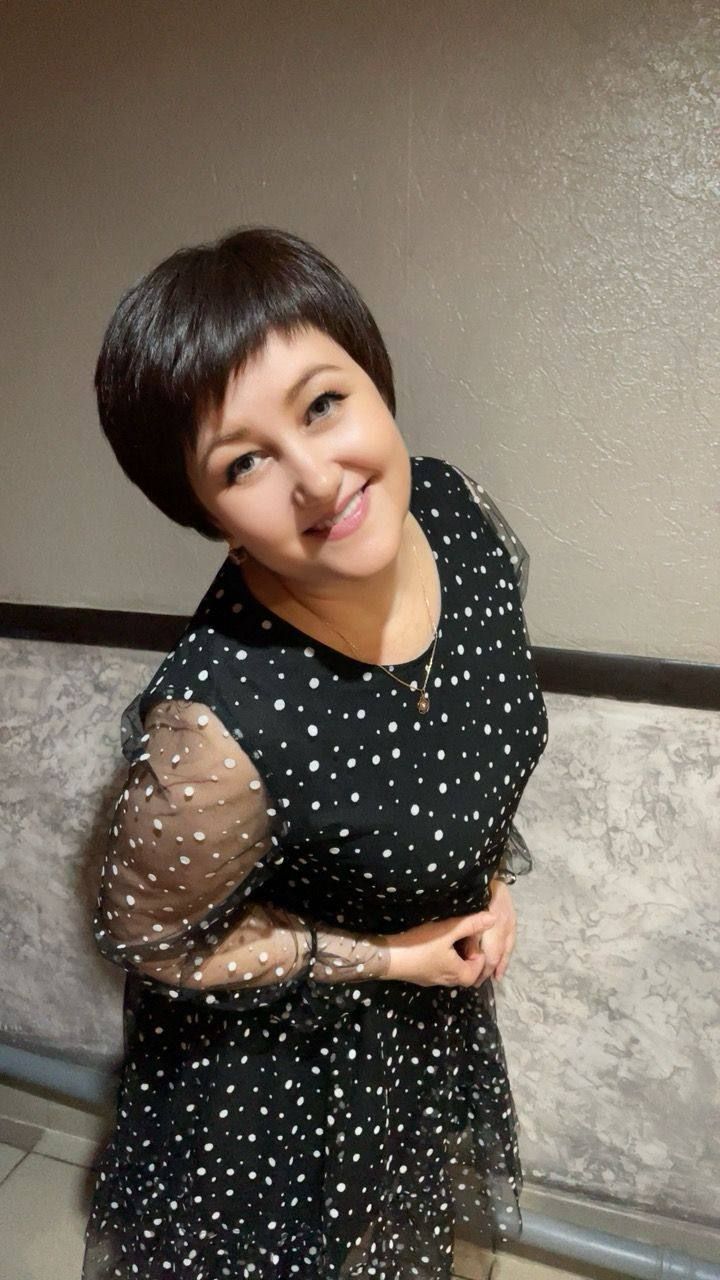 Бүген редакциябездә зур бәйрәм – бүлек мөдире, журналистыбыз Гөлнара Вәлиева күркәм юбилеен билгеләп үтә