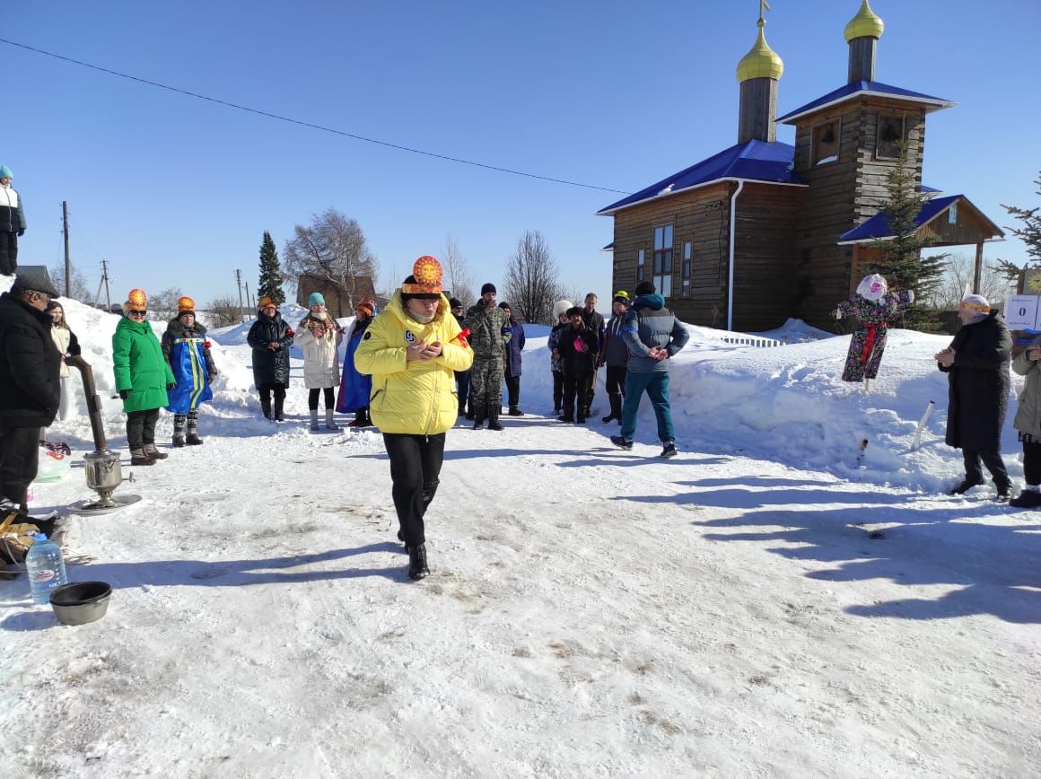 Кичә Бишнә авыл җирлегенә кергән Рус-мари Кавал авылында  май чабу (Масленица) бәйрәме булып узды