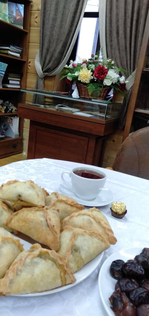Татар  халкының бөек Мәгърифәтчесе, Изге Коръәннең Россиядә беренче корконданс-белешмә сүзлеге, «Мифтахель әл Коръән» уникаль китабы авторы Каюм Насыйриның туган авылында Гает намазы ул төзеткән мәчеттә, БИК эчтәлекле, матур үтә