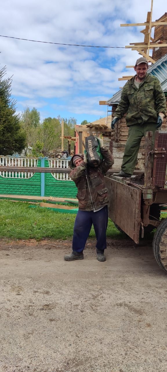 Олы Яке авылында Аллаһ Тәгалә ярдәме белән зур эшкә алынганнар - мәчет төзекләндерелә