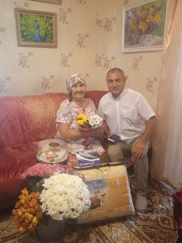 Норлат авылында яшәүче Наҗия Кәрим кызына 90 яшь!