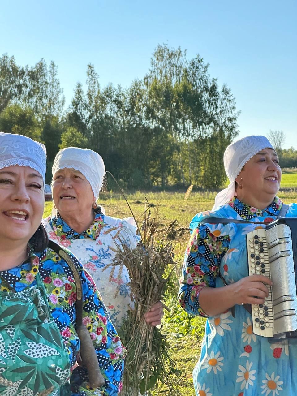 «Өммегөлсем» ансамбле игенчеләргә концерт оештырган