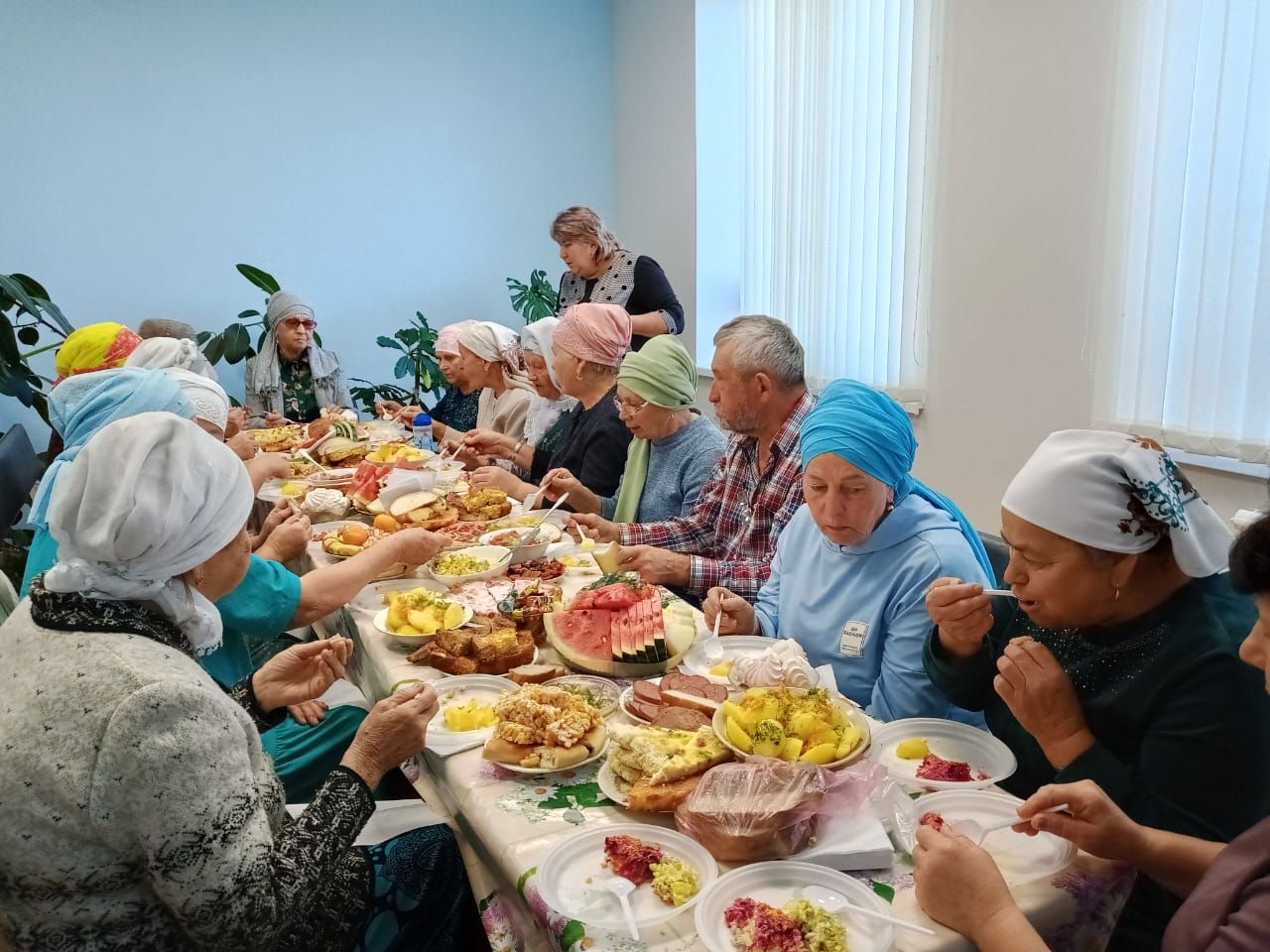 Күгеш мәдәният йортында «Күңел һич туймый яшьлектән» дип исемләнгән бәйрәм чарасы узган