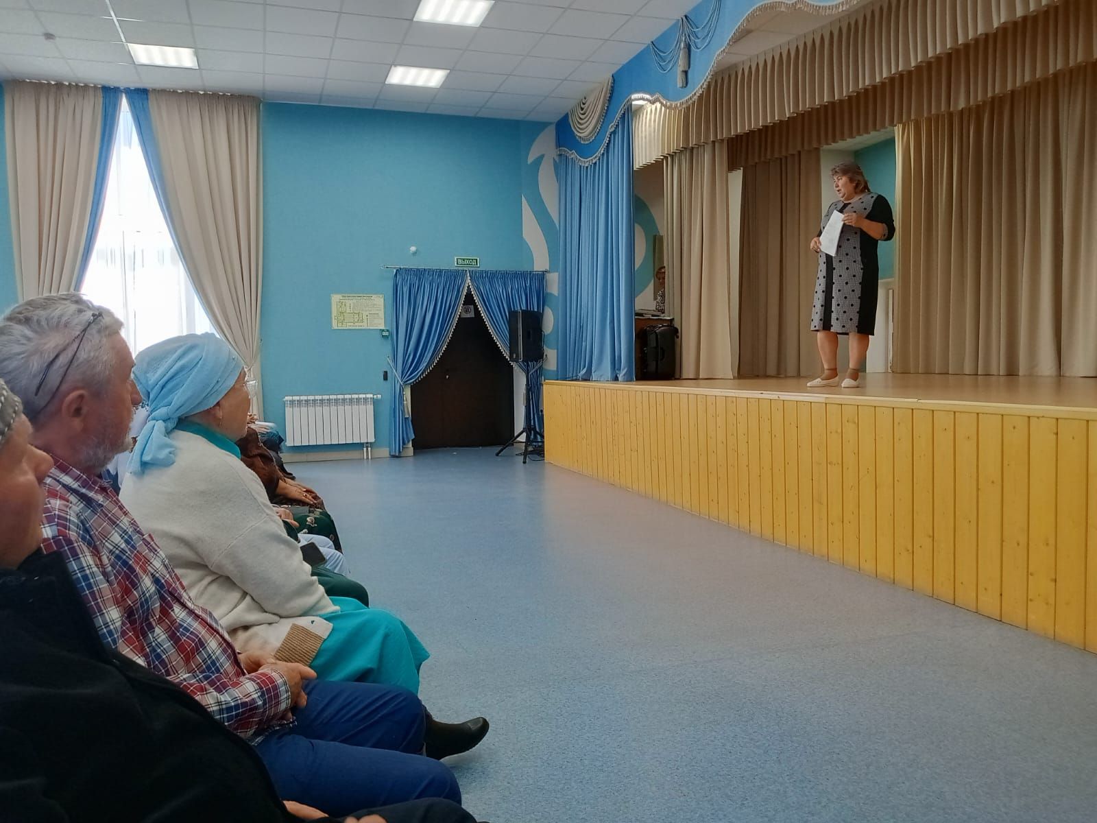 Күгеш мәдәният йортында «Күңел һич туймый яшьлектән» дип исемләнгән бәйрәм чарасы узган
